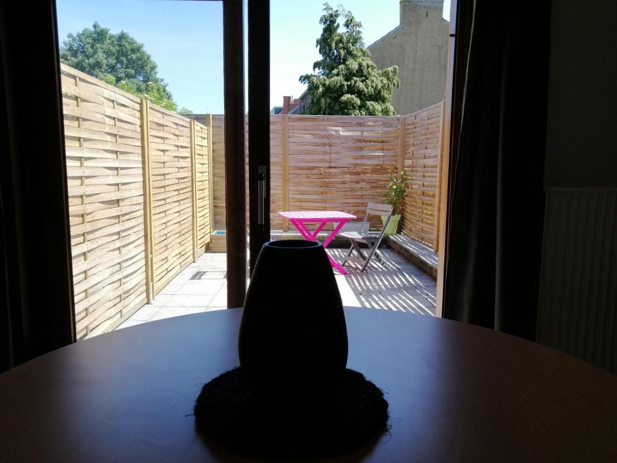 Studio 2 Pers. Tourisme Et Business Appartement Namen Buitenkant foto